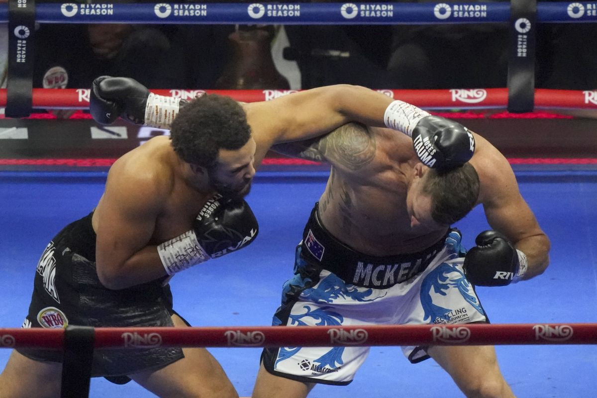 Moćna zvijer ima samo 20 godina i pred njim drhti cijeli svijet: "Razbit će Usyka i sve druge"