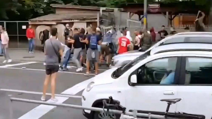 Haos u Bernu: "Delije" teško pretukle barem jednu osobu, odjeknuo i pucanj!