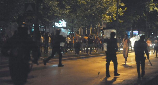 Sukob navijača i policije u Mostaru