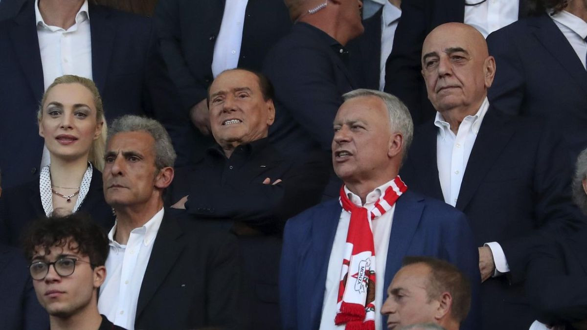 Berlusconi i Galliani završavaju rekordan transfer