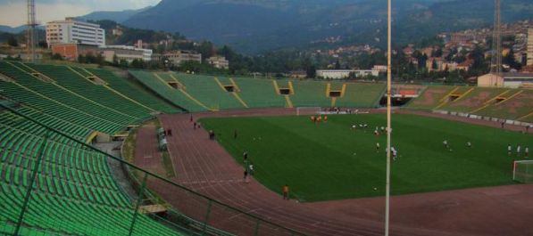 Bez navijača i oko stadiona