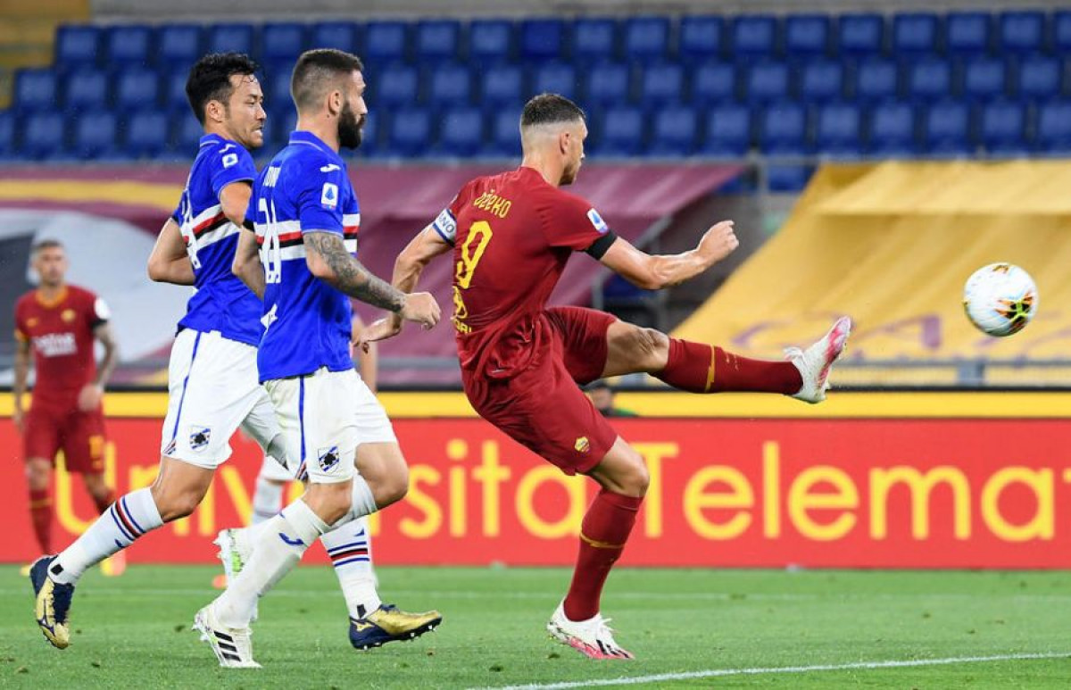 Legendarni napadač Rome poručio: Džeko mora ostati, on čini razliku Legendarni napadač Rome poručio: Džeko mora ostati, on čini razliku