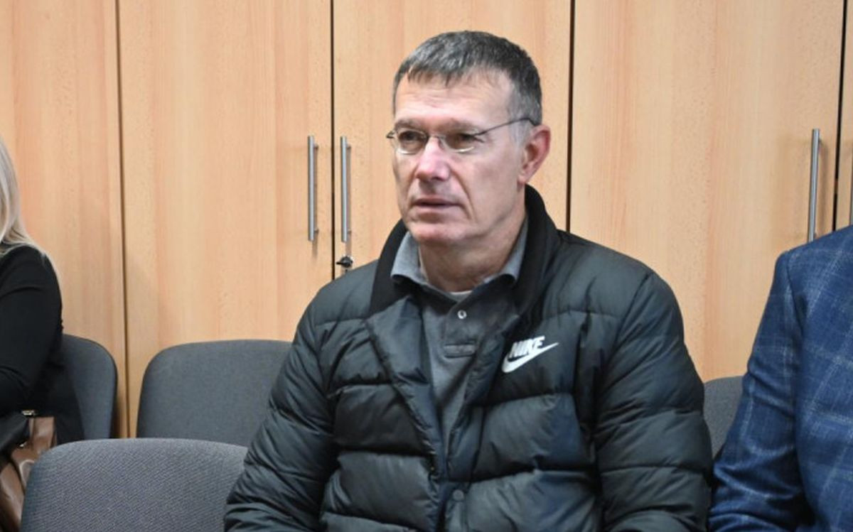 Ovo je otac heroja Maksimira, bio je u zatvoru, u 10 godina se javio samo jednom: "Na sina sam..." Ovo je otac heroja Maksimira, bio je u zatvoru, u 10 godina se javio samo jednom: "Na sina sam..."