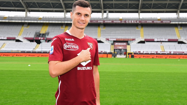 Amer Gojak predstavljen u Torinu, dobio broj kojeg svi silno žele