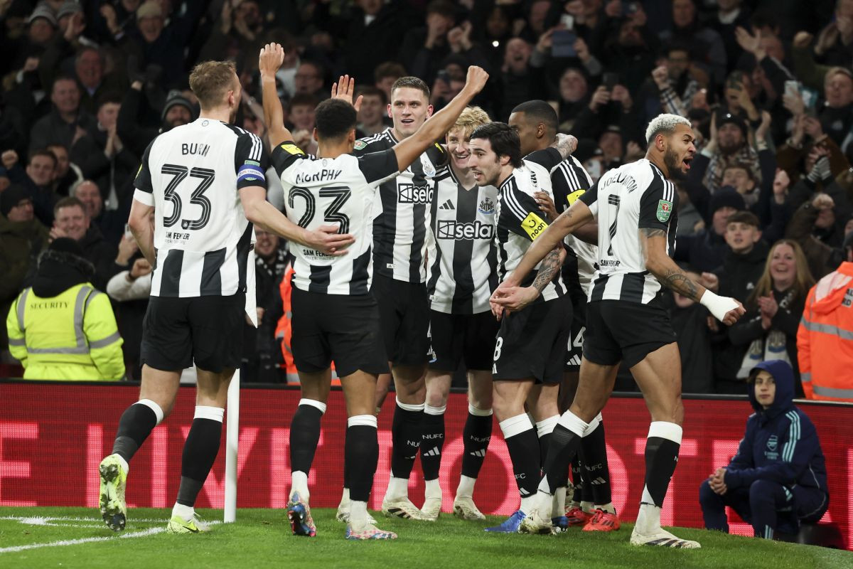 Početak januara kao iz noćne more: Arsenal napadao, Svrake nose puni plijen sa Emiratesa! Početak januara kao iz noćne more: Arsenal napadao, Svrake nose puni plijen sa Emiratesa!
