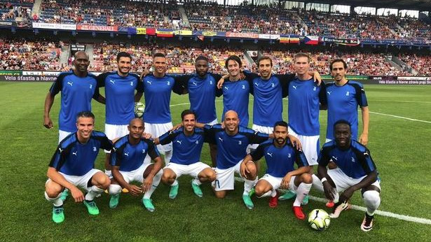 Rosicky se oprostio od fudbala, ali svi pričaju o fotografiji koja je naljutila navijače Arsenala
