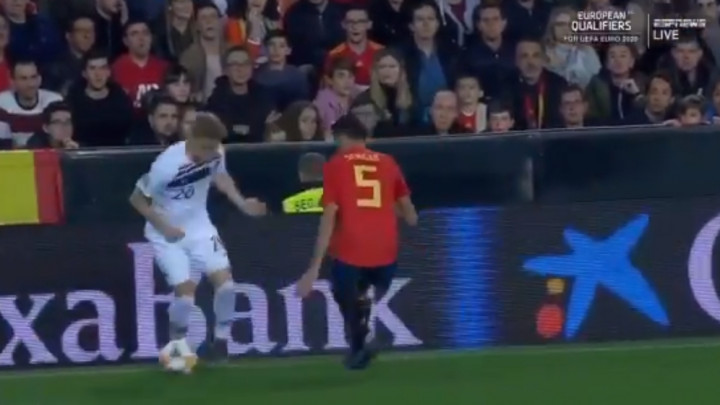 Busquets i danas pokušava shvatiti šta mu je to Odegaard sinoć napravio