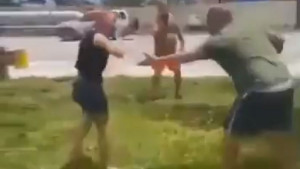 Debeli krenuo na djevojku, pet sekundi kasnije molio je da ga pusti