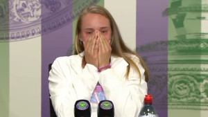 Britanaci škakljivim pitanjem natjerali Rybakinu na suze, Rusi se naslađuju