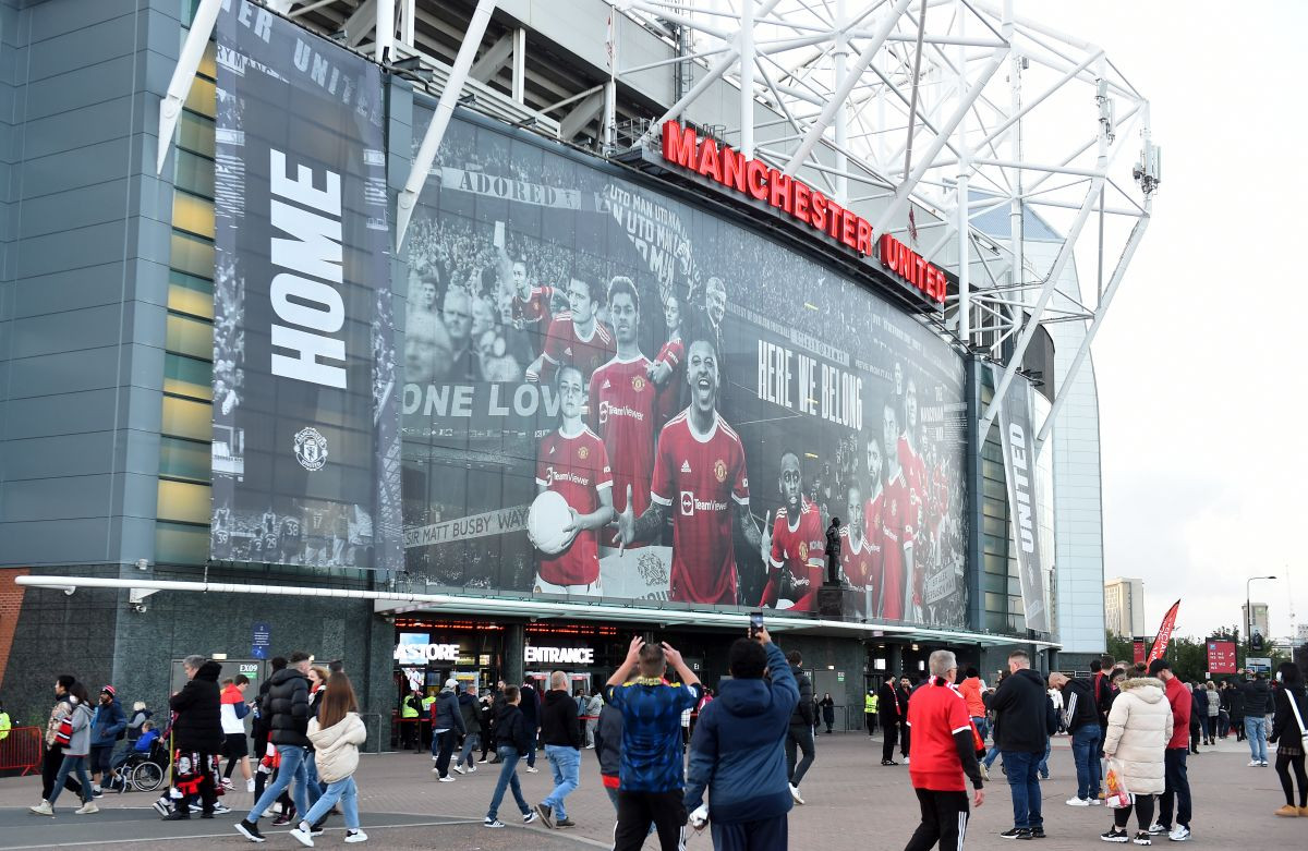 Ruski napad na Ukrajinu napravio ogromne probleme Manchester Unitedu Ruski napad na Ukrajinu napravio ogromne probleme Manchester Unitedu