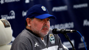 Nezapamćena glupost: Pokrenuta kampanja da srce Diega Maradona putuje s reprezentacijom