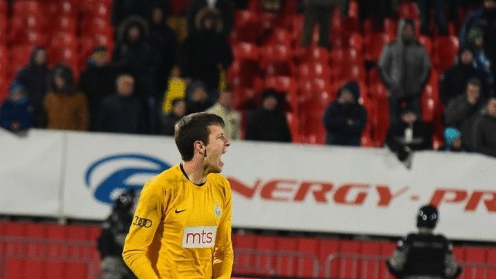 Sa 30 metara: Golman Partizana primio jako komičan gol