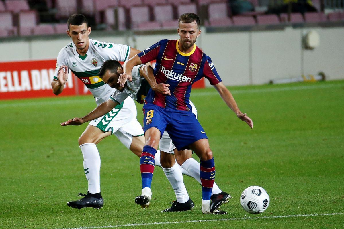 Devetorica igrača Barcelone su na listi za prodaju