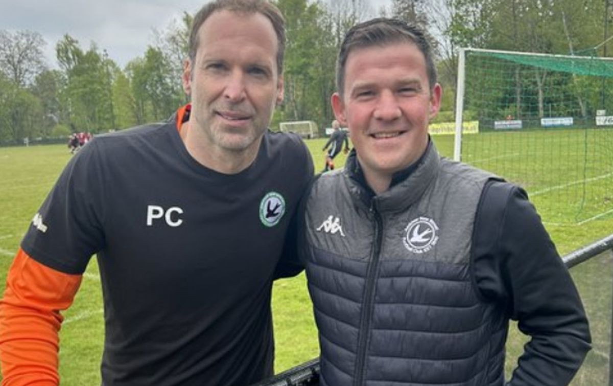 Legendarni Čech (41) ponovo stao na gol: "Zamislite mahmurnog napadača kada ga je ugledao"