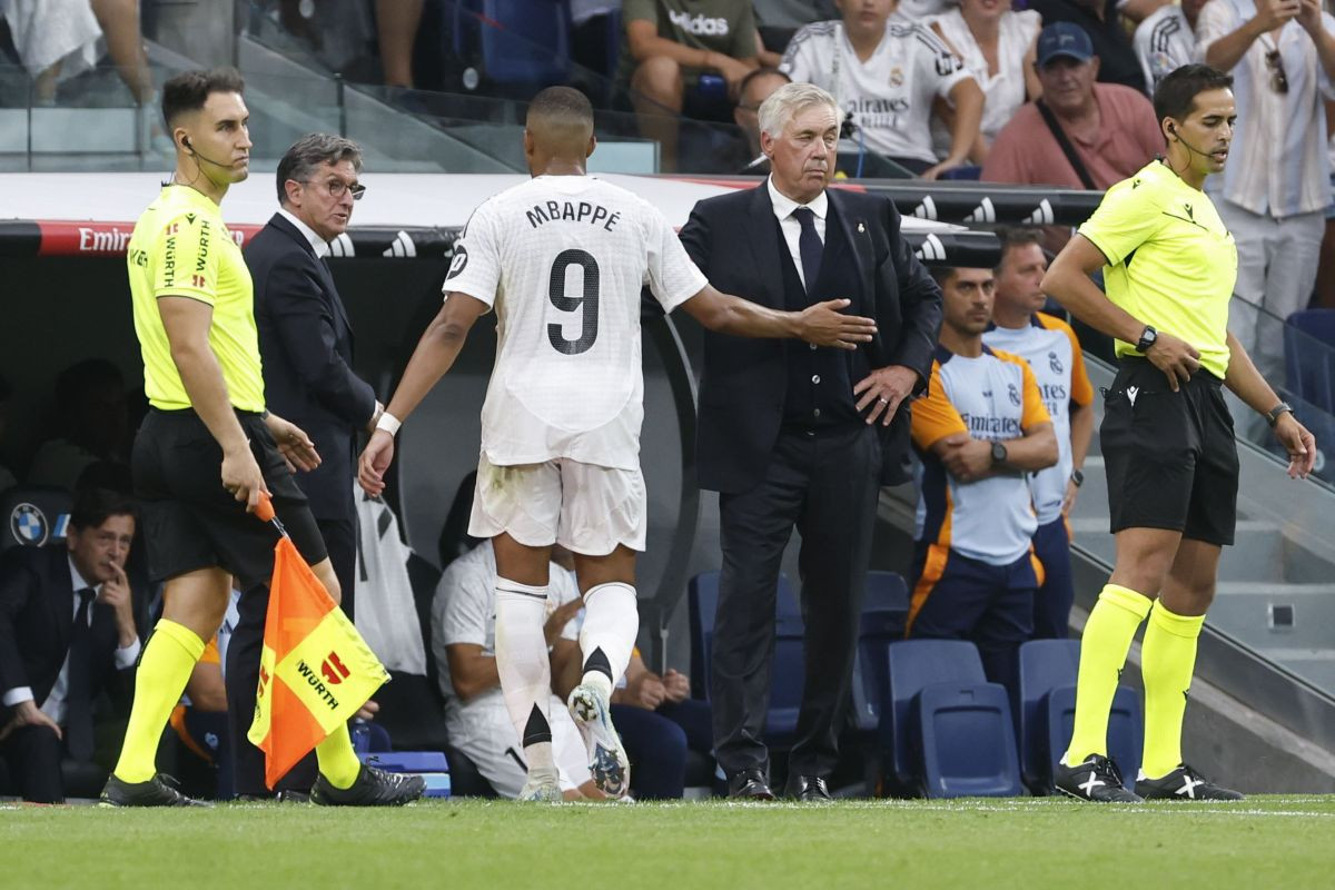 Ancelotti nije više mogao da trpi, poručio je Mbappeu jasne stvari Ancelotti nije više mogao da trpi, poručio je Mbappeu jasne stvari