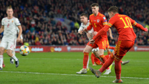 Aaron Ramsey vodi Vels ka Euru, drugi gol postigao iz ofsajda?!