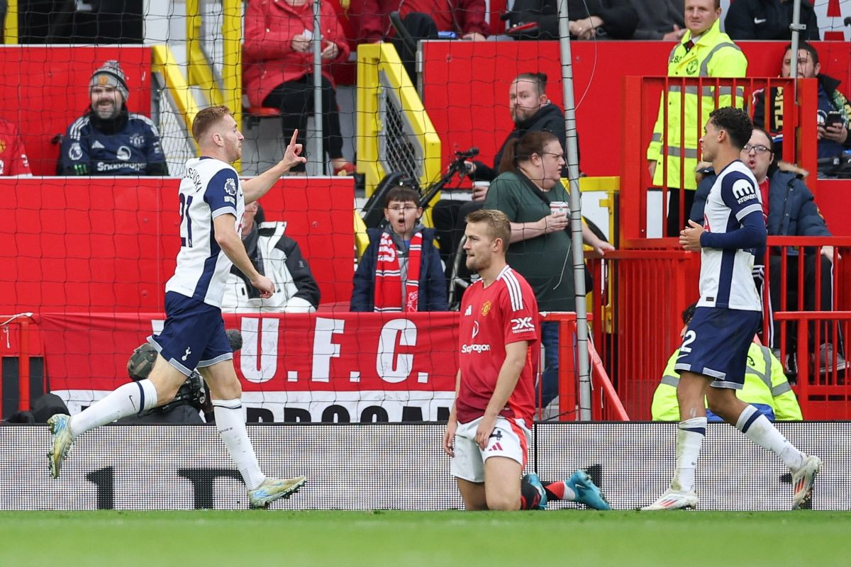 Tottenham razbio Manchester United na Old Traffordu: Da li je otkucao sat Erika Ten Haga? Tottenham razbio Manchester United na Old Traffordu: Da li je otkucao sat Erika Ten Haga?