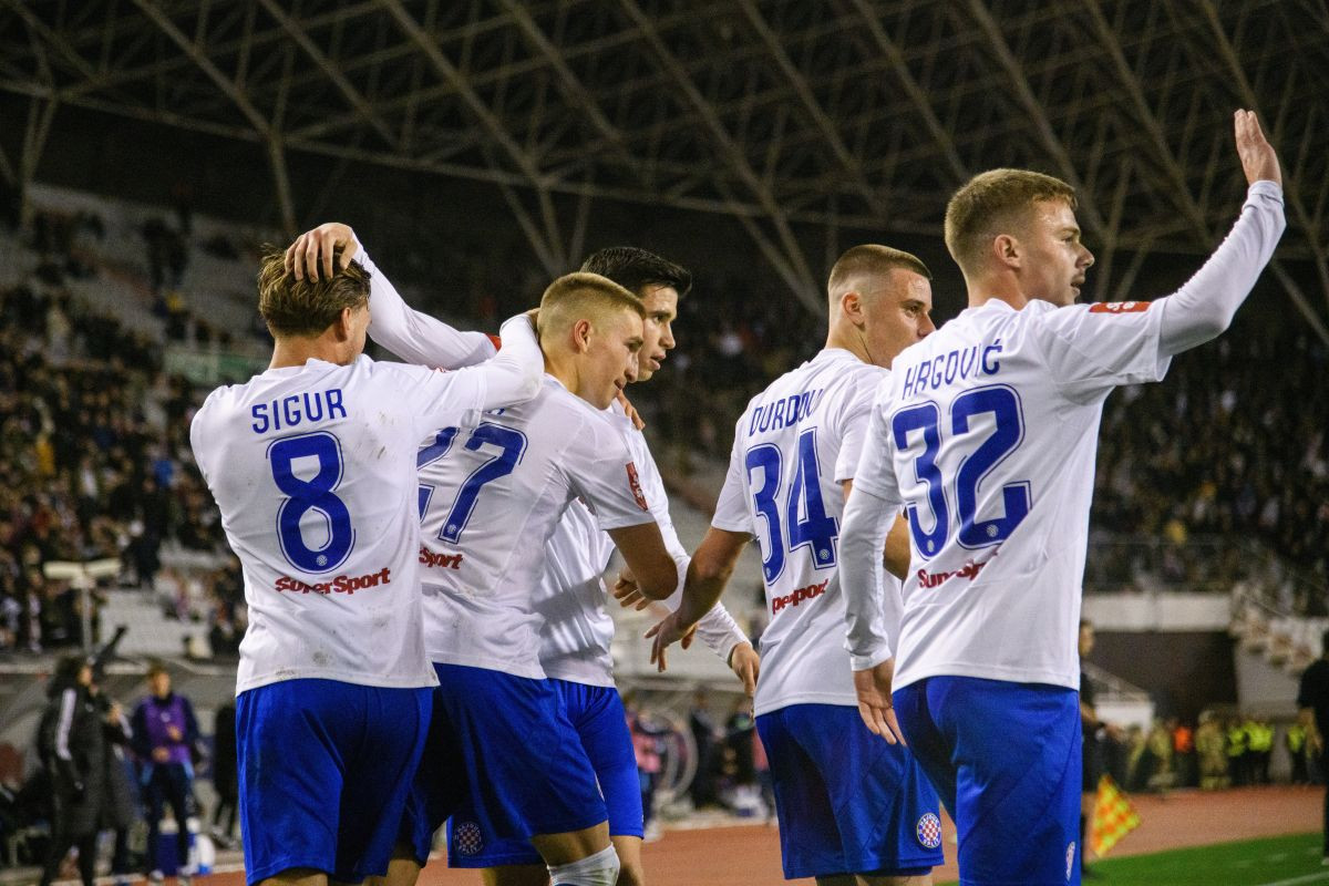 Nedavno potpisao, a sad ide stopama Ivana Perišića: Hajduk završava posao od pet miliona eura! Nedavno potpisao, a sad ide stopama Ivana Perišića: Hajduk završava posao od pet miliona eura!