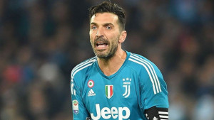Buffon nastavlja da piše historiju