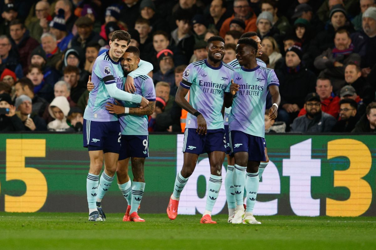 Arsenal spakovao petardu gradskom rivalu i to kao gost Arsenal spakovao petardu gradskom rivalu i to kao gost