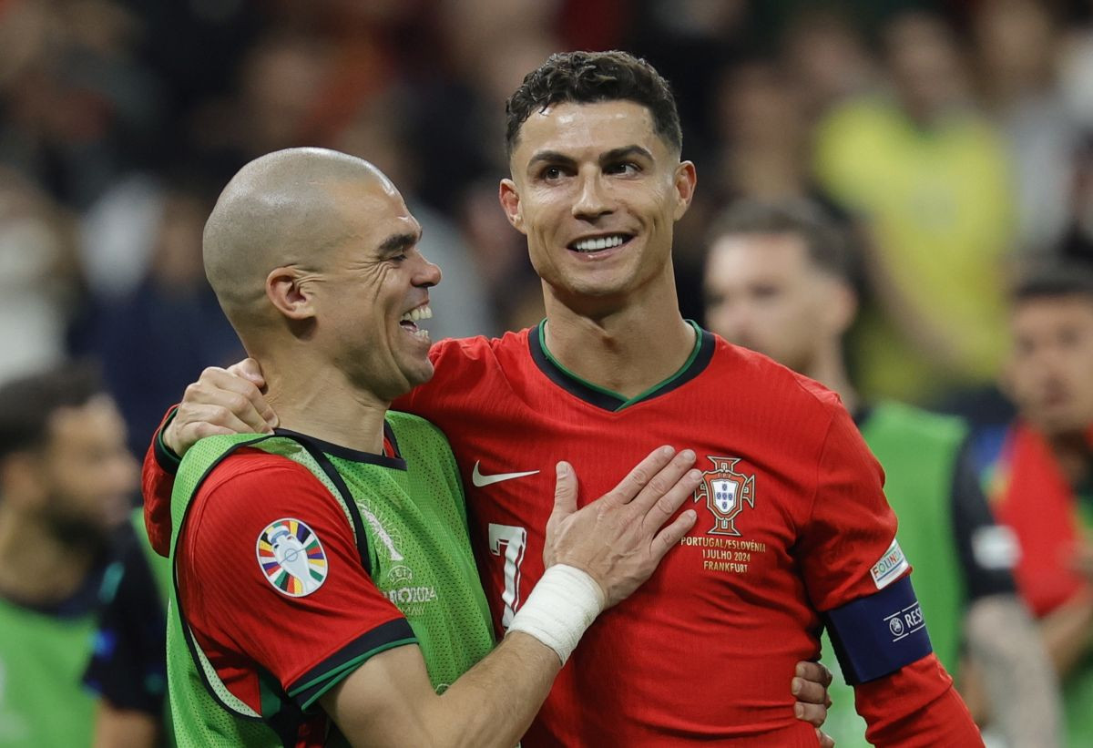 Slovenci tek sada otkrili kome je Ronaldo dao dres Slovenci tek sada otkrili kome je Ronaldo dao dres