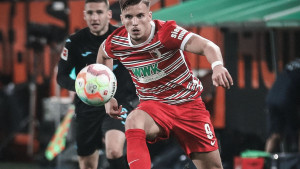 VAR poništio sve što je mogao: Demirović u nevjerici gledao kako mu 'otimaju' pogodak