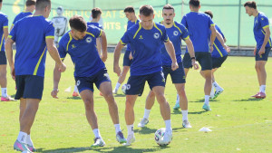 Barbarez, ipak, jutros izveo Zmajeve na stadion - Odrađen lakši trening
