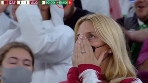 FIFA-in "povjerenik" se izgubio: Prvo produžio meč za devet, pa dodao još deset minuta za ludnicu