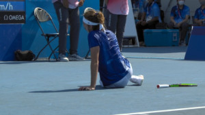 Povrijeđeni Tsitsipas nije želio odustati