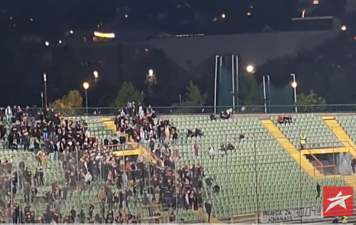 Navijači Sarajeva napustili sjevernu tribinu u prvom poluvremenu utakmice protiv Veleža!