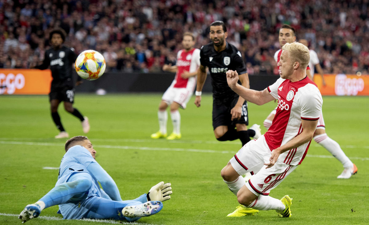 Ajax prošao dalje uz tri penala, Višćin Bašakšehir ispao