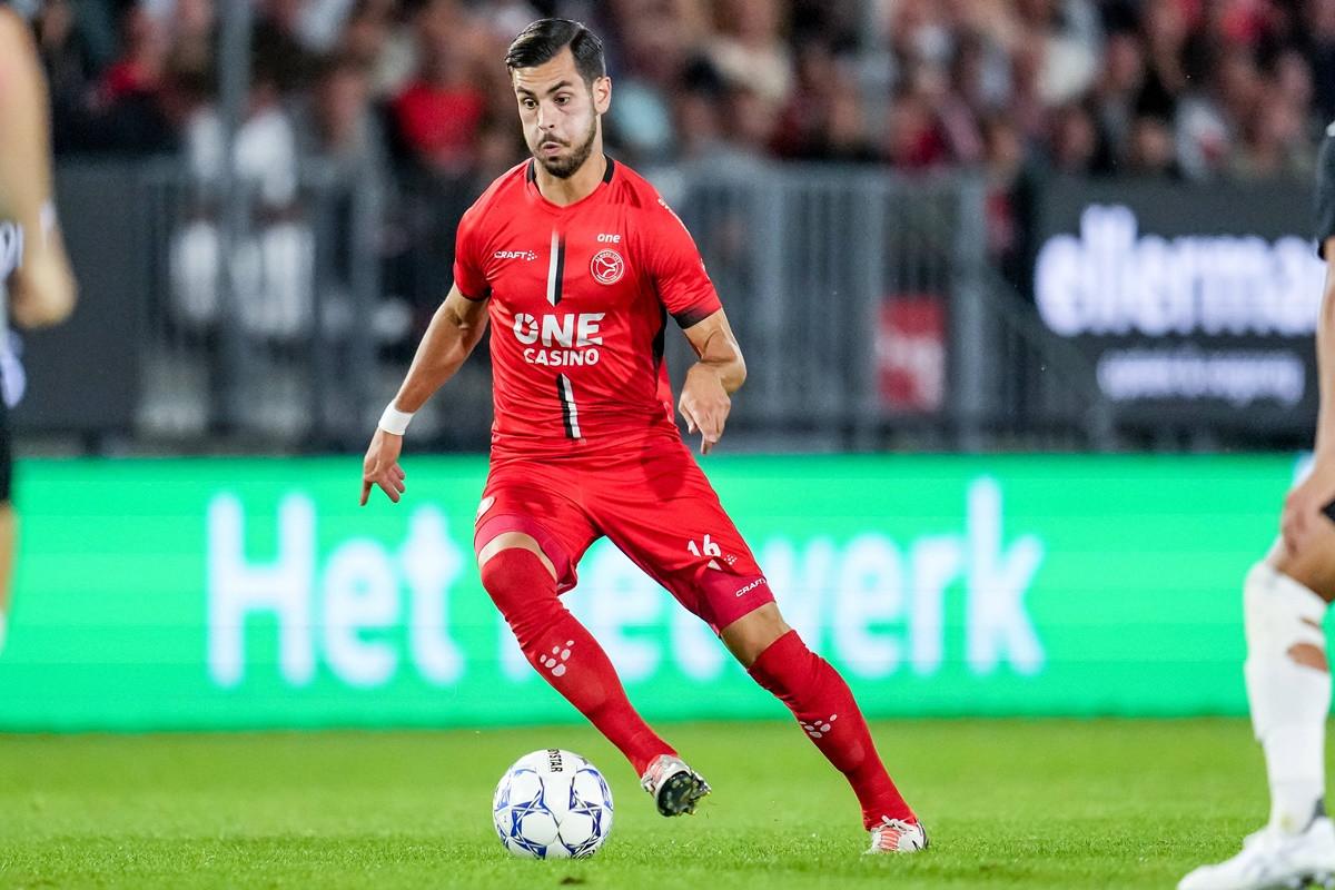 Almere City slavio protiv Heerenveena, Adi Nalić postigao prvijenac u Nizozemskoj Almere City slavio protiv Heerenveena, Adi Nalić postigao prvijenac u Nizozemskoj