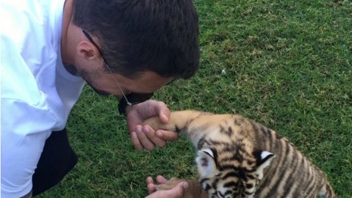 Salihović se u Dubaiju igrao sa tigrom