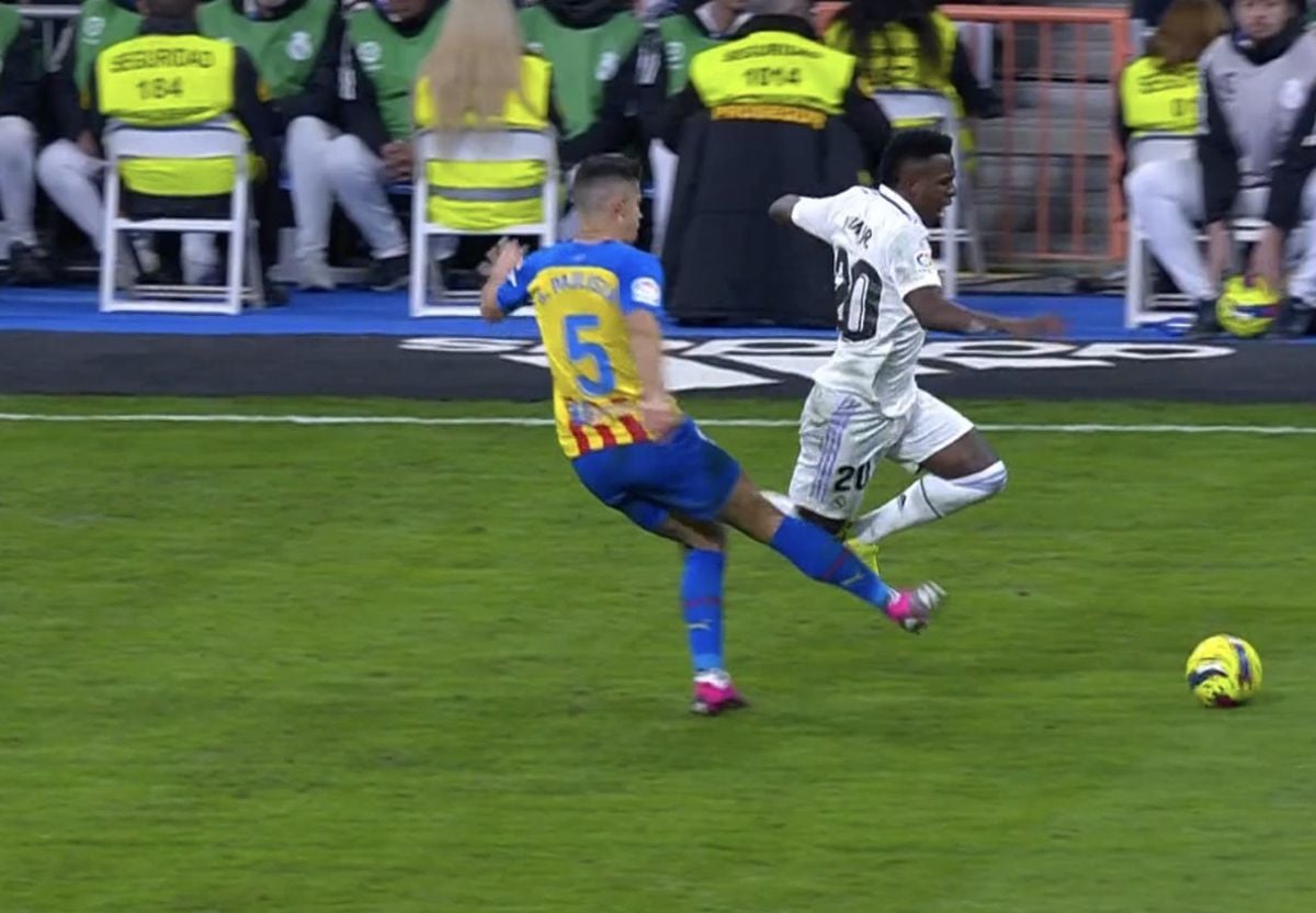 Vinicius je zabio gol, nekoliko trenutaka kasnije Paulista mu je pokušao "slomiti noge"