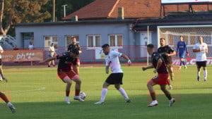 Borbena utakmica na Tušnju: Sloboda povela, Čelik na kraju nosi bod u Zenicu