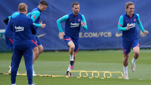 Miralem Pjanić još uvijek bez pravog rješenja za karijeru
