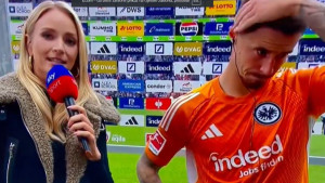 Novinarka se obrukala za sva vremena - Od sramote se crvenila, igrač Werdera u šoku