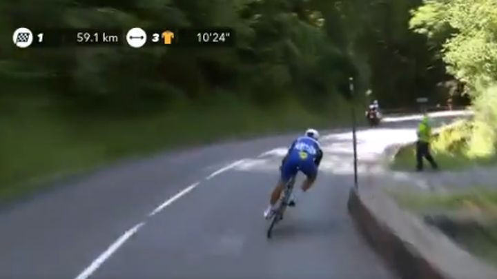 Nesreća kakvu niste vidjeli na Tour de France: Biciklista odletio u provaliju