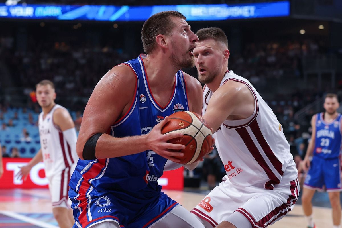Monstruozno izdanje Jokića, ali je cijela Srbija odlučna da se "uljez" izbaci iz reprezentacije! Monstruozno izdanje Jokića, ali je cijela Srbija odlučna da se "uljez" izbaci iz reprezentacije!