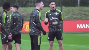 Kada već ne može slaviti postignute golove, Ronaldo ismijava saigrače na treningu