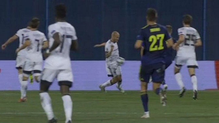 Ne pomaže ni VAR: Dinamu nije sviran čist penal