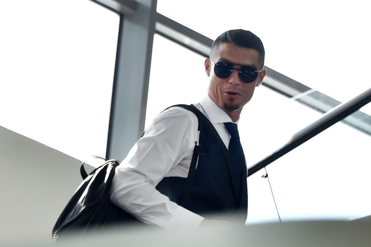 Cristiano Ronaldo u avionu, u narednim satima će biti sve gotovo?!