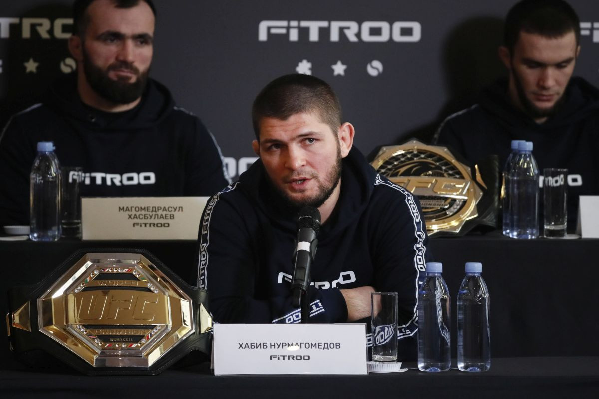 Khabib: Mi smo dinastija! Ja sam bio najbolji, sada je to moj brat, a naredni je rođak Khabib: Mi smo dinastija! Ja sam bio najbolji, sada je to moj brat, a naredni je rođak