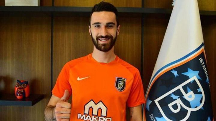 Gotovo je: Bajić u Basaksehiru do kraja sezone!