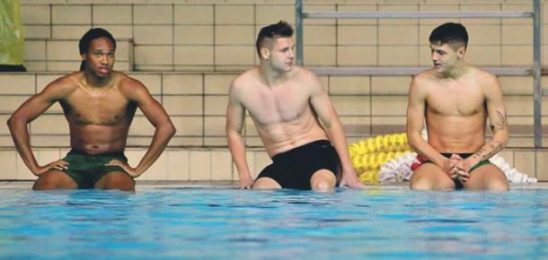 Muhamed Bešić uživa u treninzima u bazenu