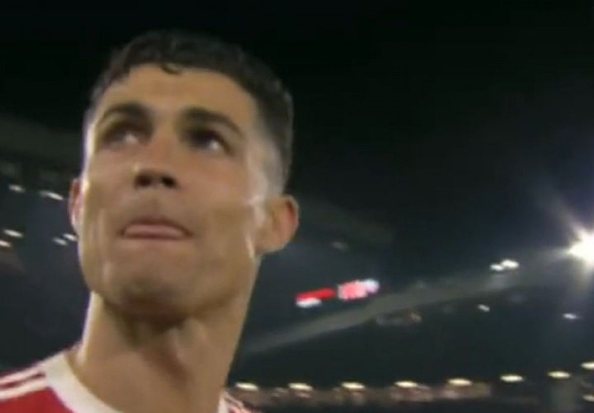 Svi su sinoć gledali samo u Ronalda: Šta je Portugalac rekao u kameru dok je napuštao Old Trafford?