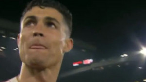 Svi su sinoć gledali samo u Ronalda: Šta je Portugalac rekao u kameru dok je napuštao Old Trafford?