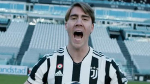 Vlahović potpisao za Juventus i izabrao "težak" broj na leđima!