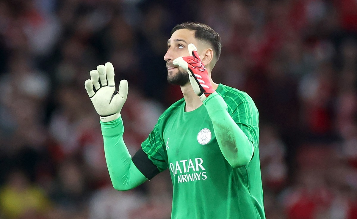 Gianluigi Donnarumma izludio sve na Emiratesu, pohvale stižu za svih strana: "Kakva partija!" Gianluigi Donnarumma izludio sve na Emiratesu, pohvale stižu za svih strana: "Kakva partija!"