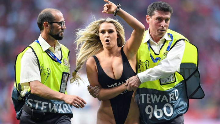 Zvijezda finala Lige prvaka: Kinsey objavila "vruću" fotografiju s Ibize